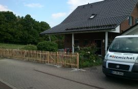 Holzzäune und Tore