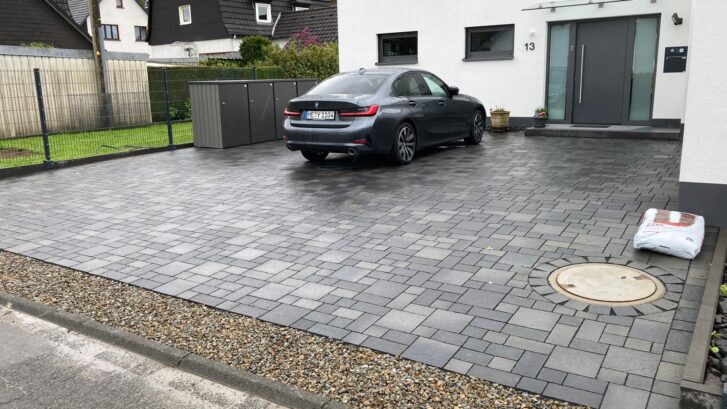 Pflasterarbeiten Bergisch Gladbach Natursteinarbeiten Bergisch Gladbach Einfahrt Pflastern Naturstein
